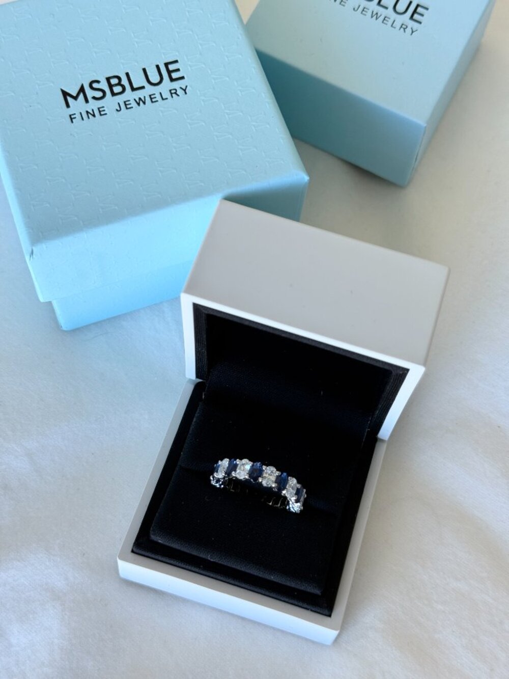 6.6 CT. Lab Grown White Sapphire with Blue Sapphire Gemstone Band